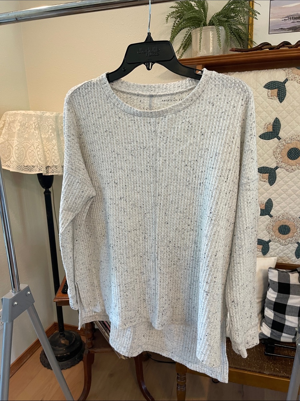 American Eagle Outfitters Light Gray Speckled Waffle Crewneck Sweater